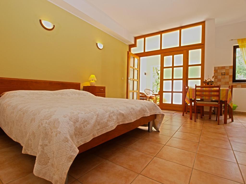 Apartments Milio 1105 Fažana Eksteriør billede